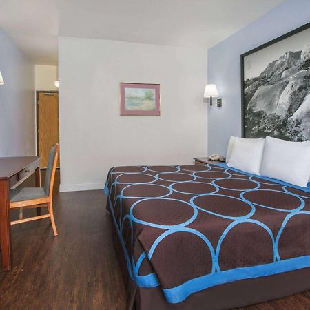 Super 8 By Wyndham Garland North Dallas Area Ngoại thất bức ảnh