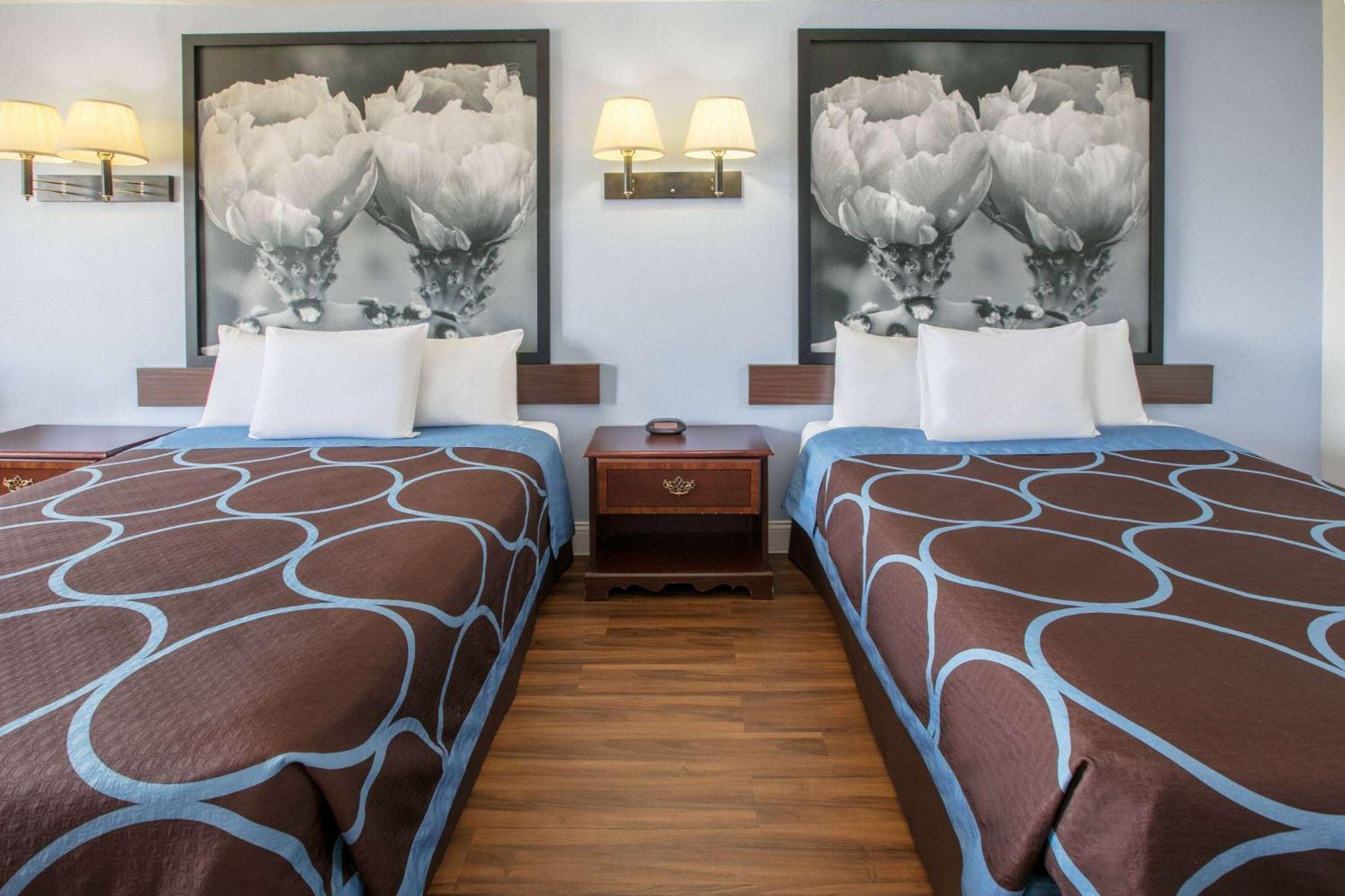 Super 8 By Wyndham Garland North Dallas Area Ngoại thất bức ảnh